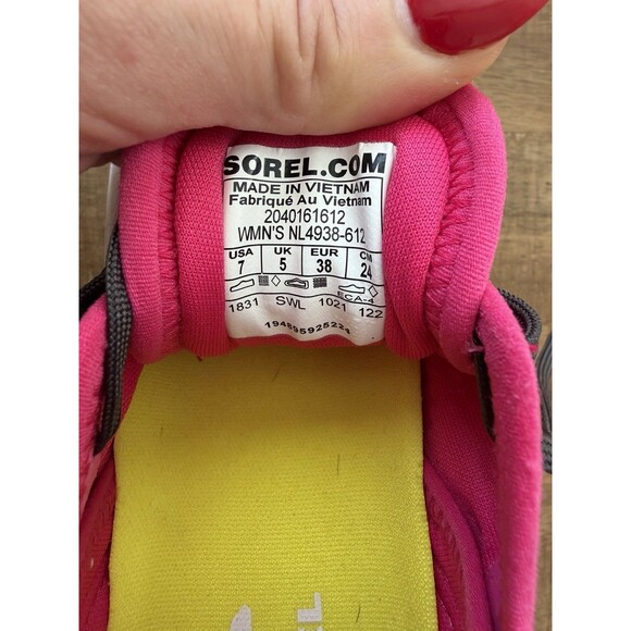 Sorel® Women's 7 M Kinetic™ Sneakers - Picture 10 of 10